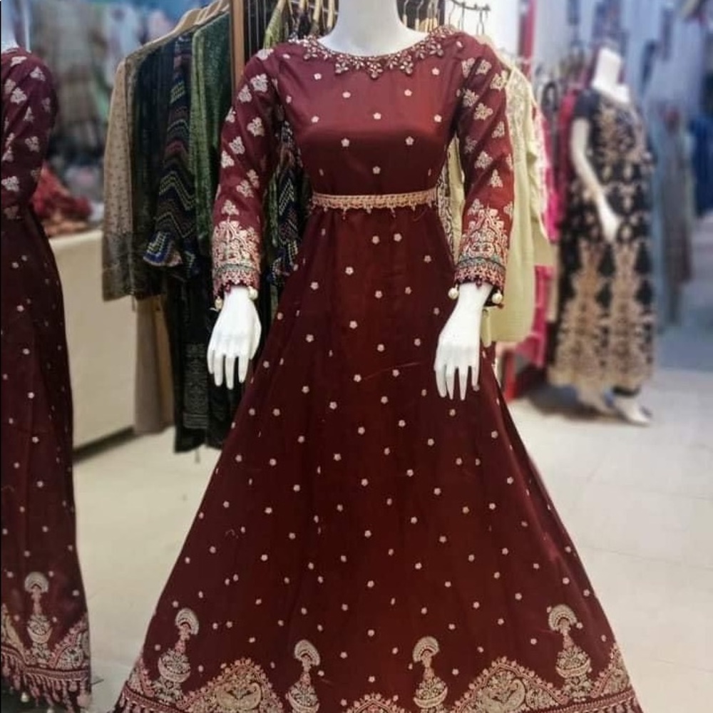 Pakistani suit